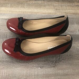 Andiamo Red Patent Leather Black Trim Dress Flats Size 39 EU